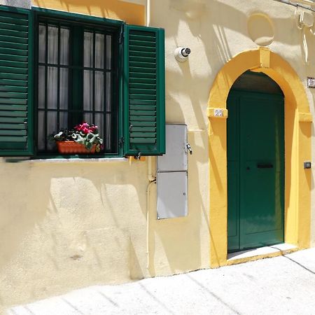 La Casetta Di Renato Морманно Экстерьер фото
